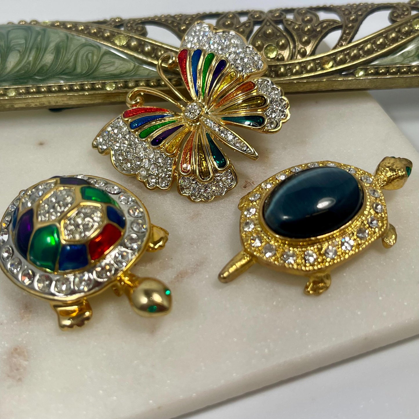 Hand Crafted Turtle Pin Clear Austrian Crystals and Emerald Crystal Eyes Antique Brooch for Women Colorful Hand Painted Gift for Women