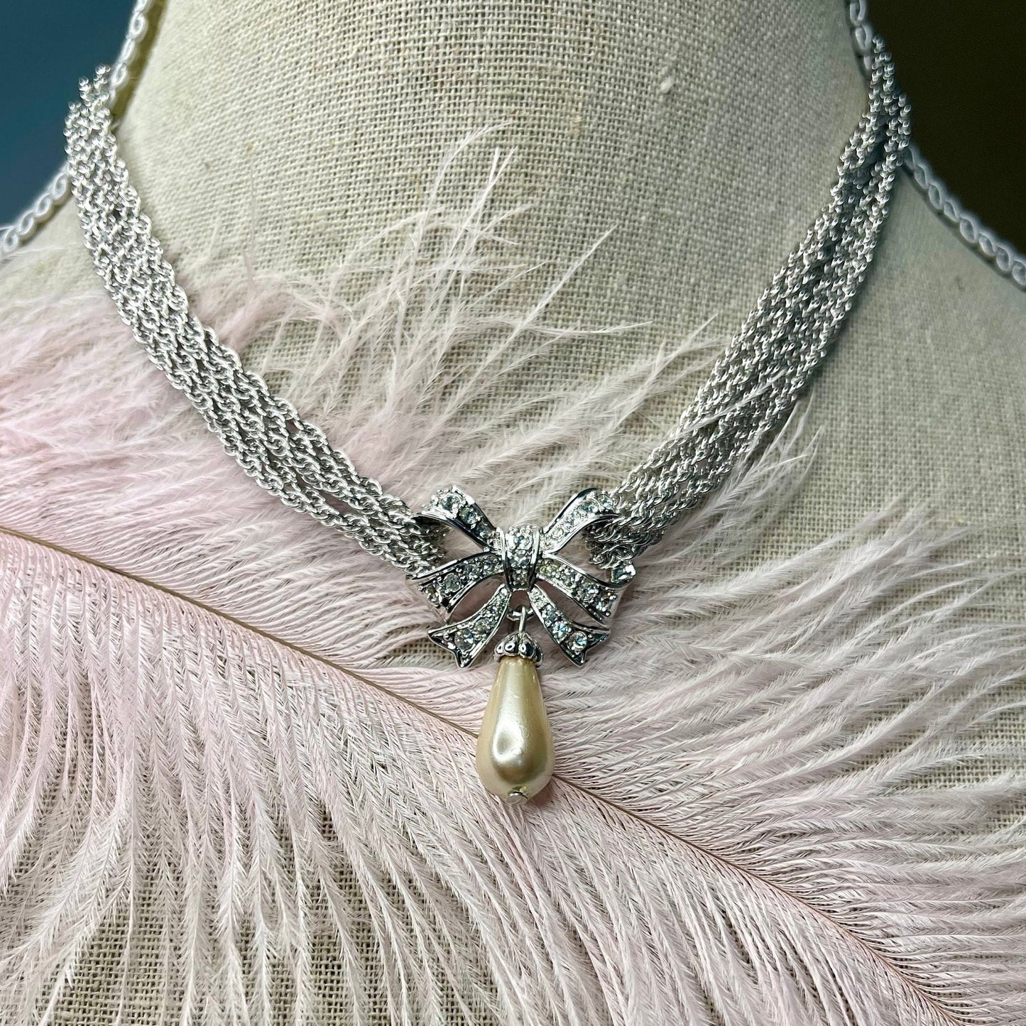 Vintage Oscar De La Renta Beautiful 16" Crystal and Pearl Necklace Antique Bridal with 3" Ex Signed Designer Antique Jewelry for Women Bride
