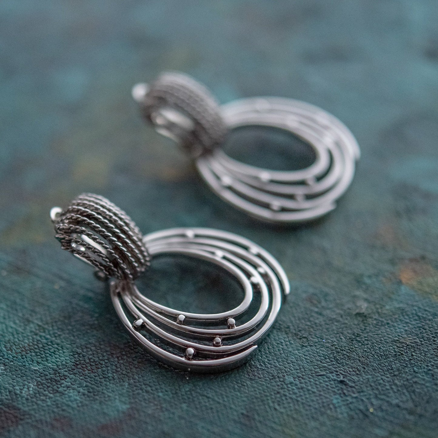 Vintage Oscar de la Renta Signed Silver Tone Dangle Earrings