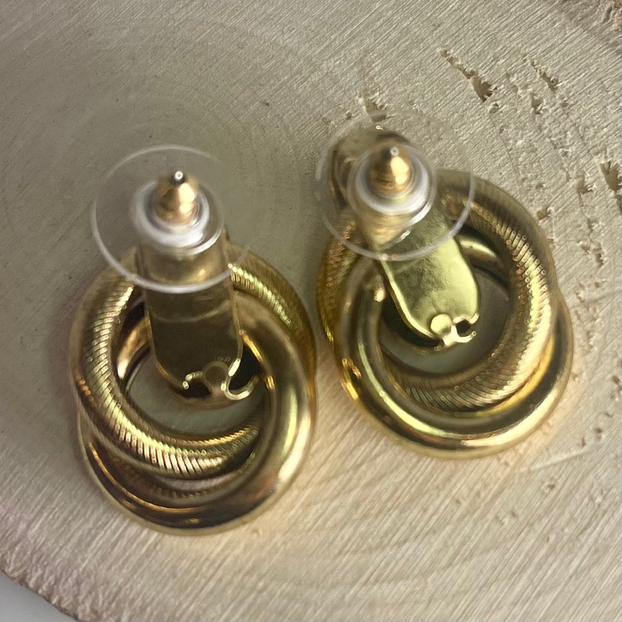 Vintage Earrings Oscar de la Renta Antique Gold Tone Pierced Earrings for Women OSE-738-Y