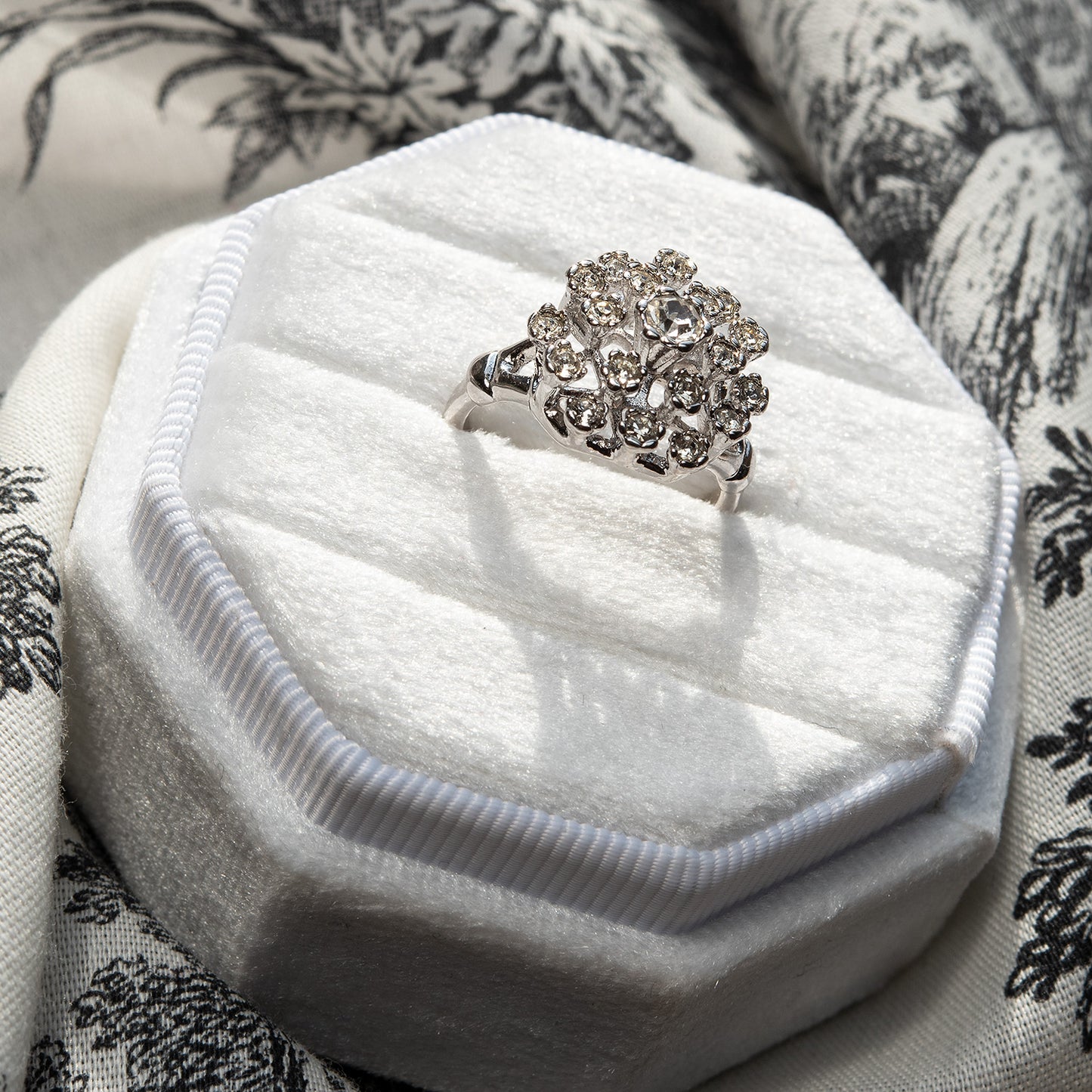 Vintage Ring Pinfire Opal Cluster Antique 18k Gold Cocktail Ring Womans Jewlery Opal Handmade Rings R108