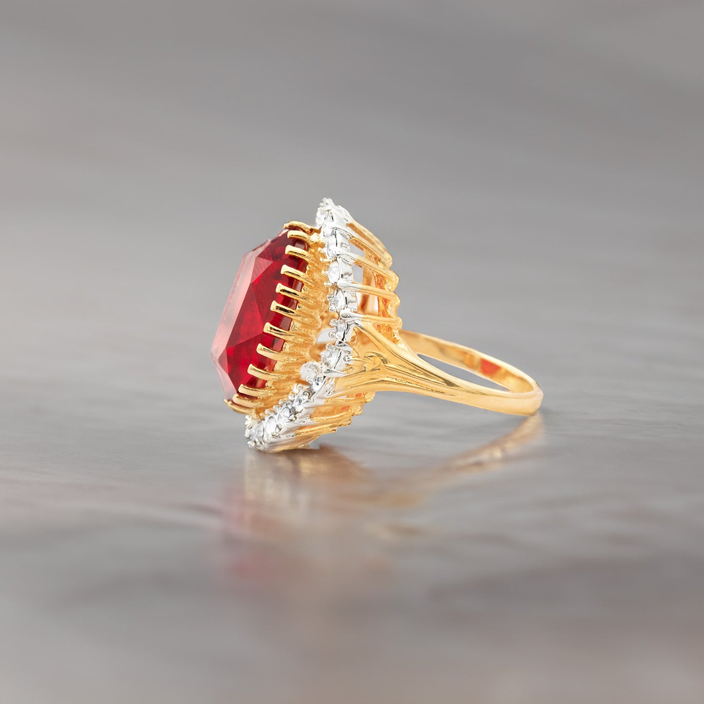 Vintage Women's Statement Crystal Cocktail Ring 18k Gold Electroplated