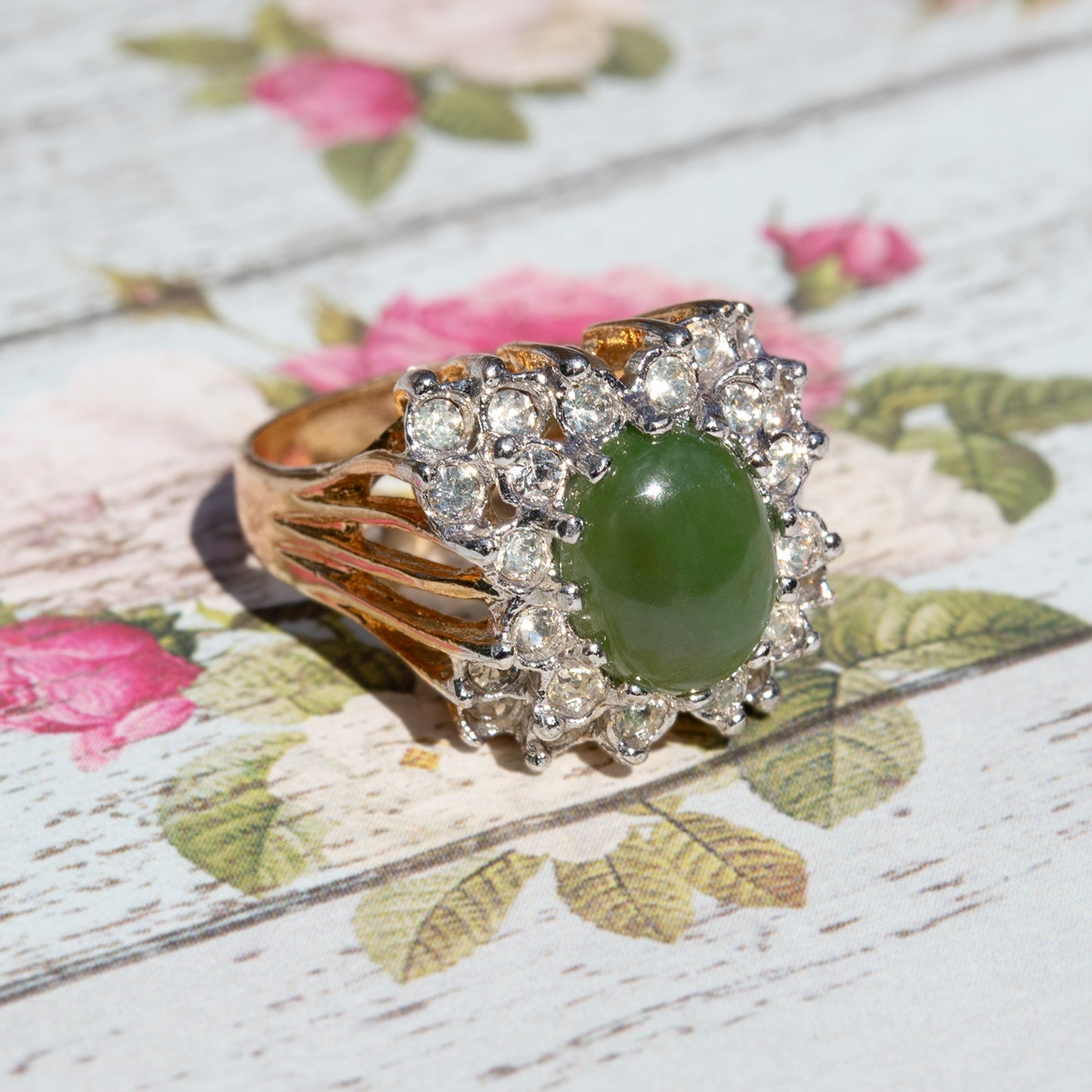 Vintage Ring Genuine Stone or Austrian Crystal Cocktail Ring 18k Gold Antique Womans