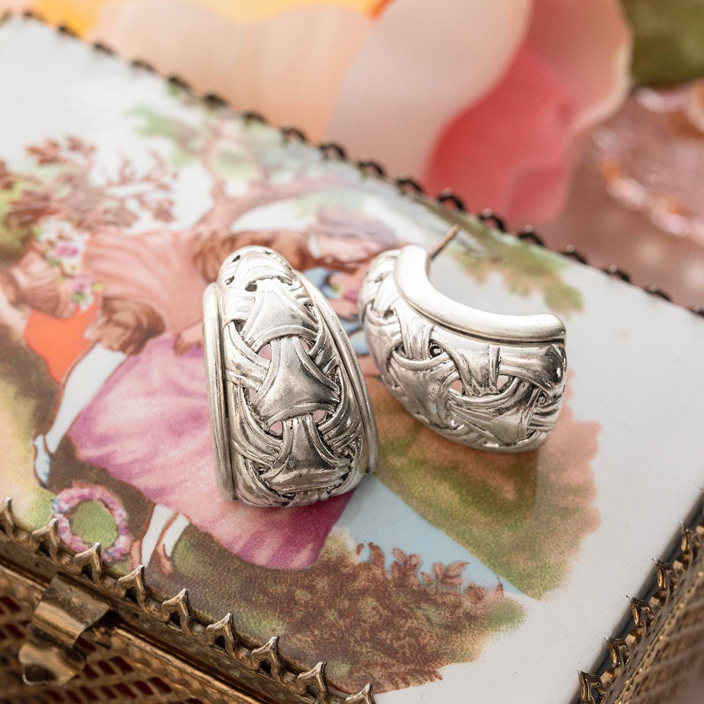 Womens Vintage Oscar de la Renta Clip Earrings Weave Design Silver Jewelry Hoop Earring Handmade Antique Made in USA Antique Designer