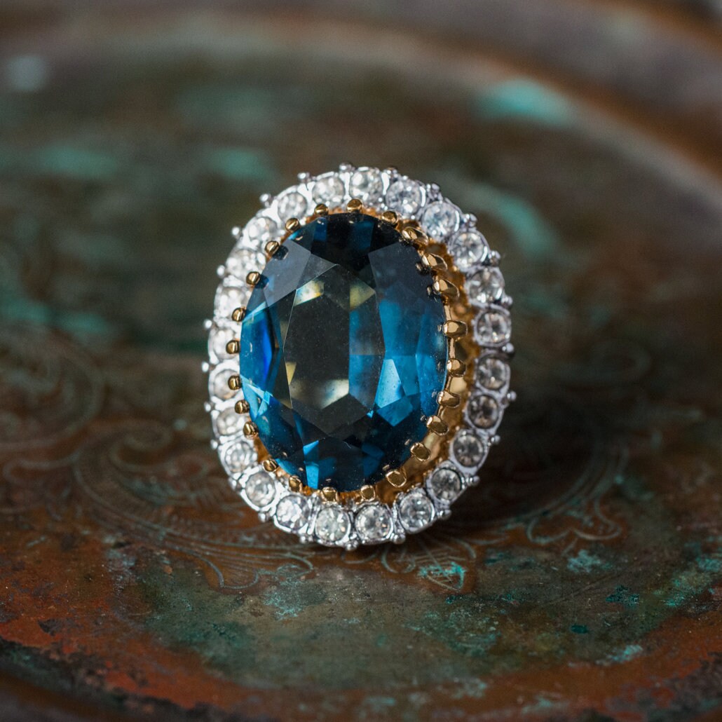 Vintage Women's Statement Crystal Cocktail Ring 18k Gold Electroplated