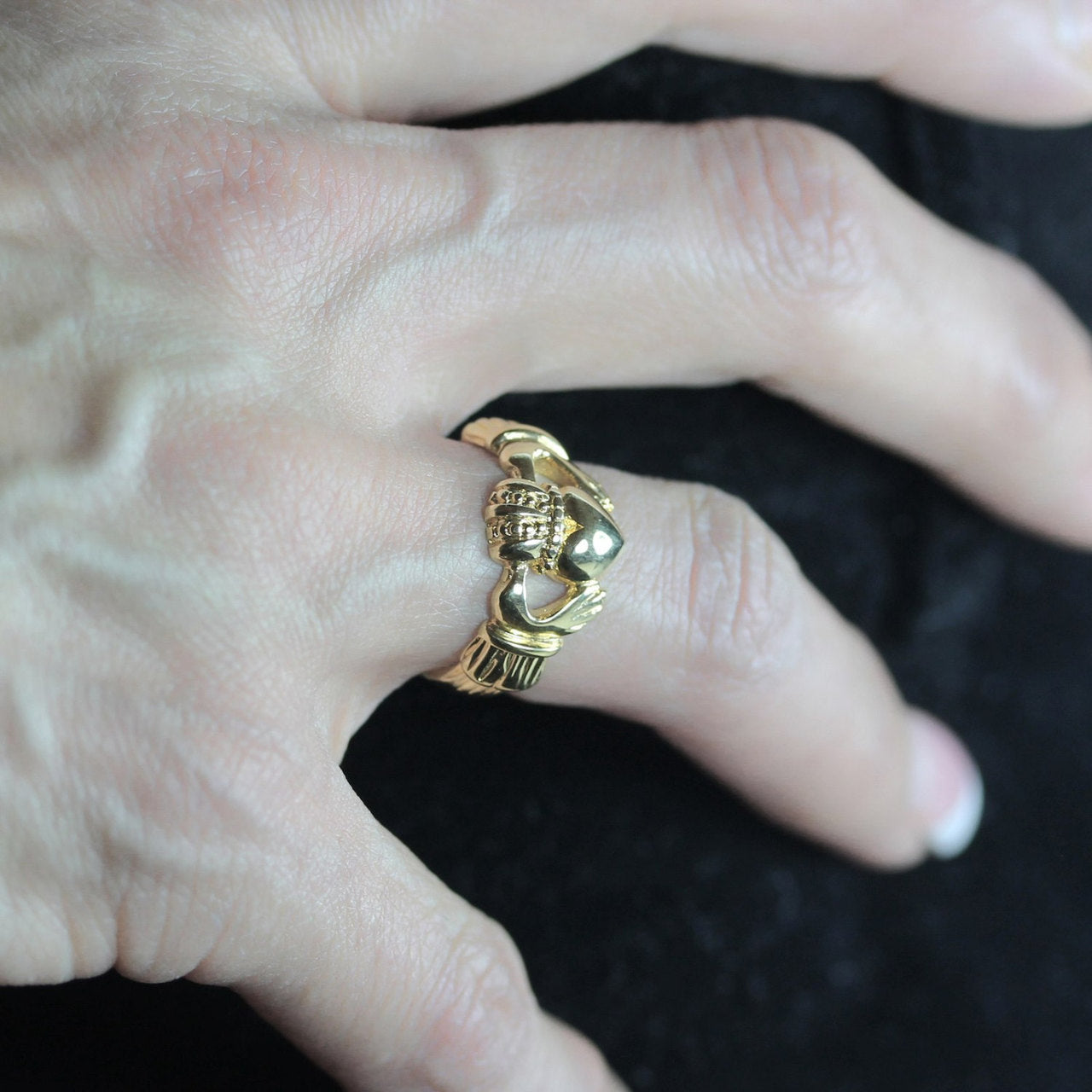 Handcrafted Vintage Ring 18k Gold Irish Claddagh Ring Antique #R1768 Antique Rings Jewelry