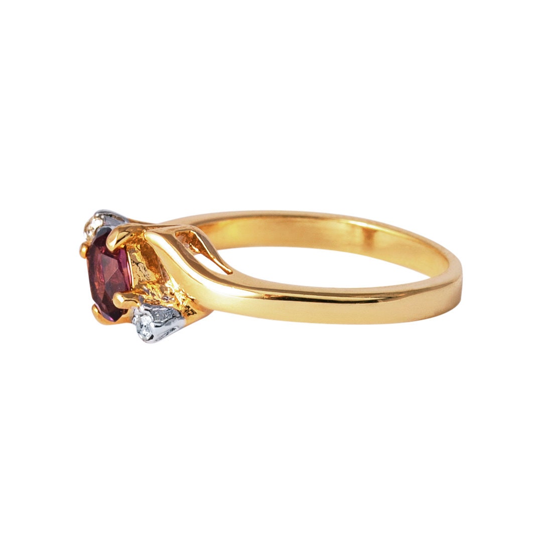 Vintage Ring Sapphire & Clear Austrian Crystals 18k White Gold Electroplated September Birthstone