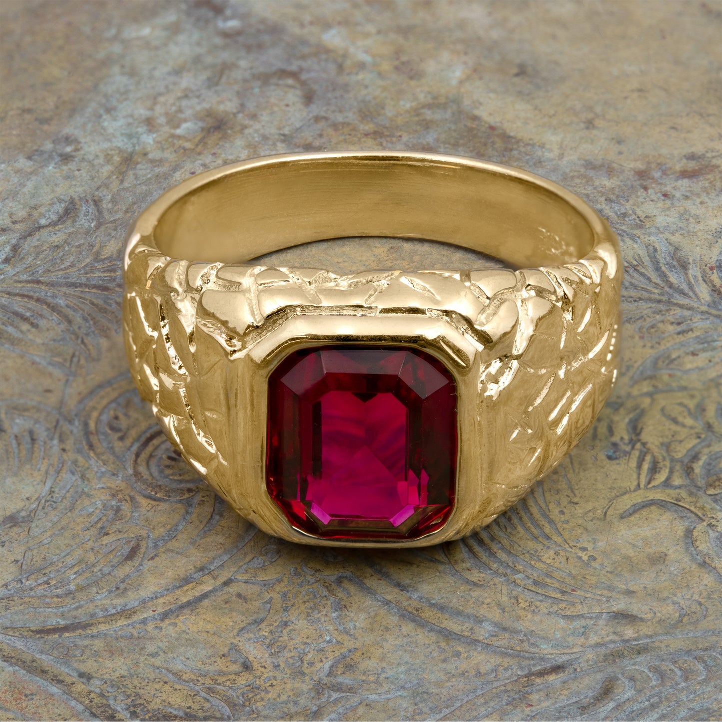Vintage Ring 1980s Mens Ruby Crystal 18kt Gold Plated Antique for Men #R6004