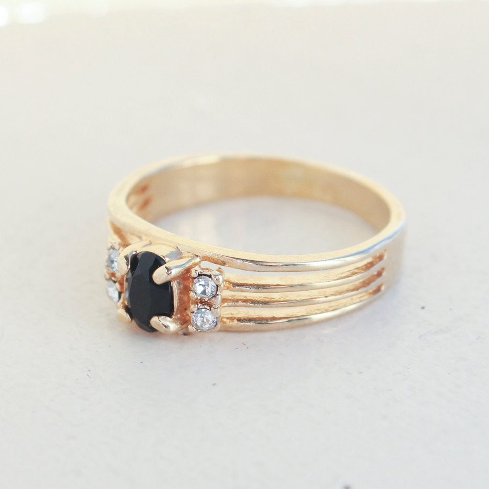 Vintage Jewelry Genuine Stone or Austrian Crystal Ring, Plated in 18kt Electroplated Yellow Gold Made in the USA