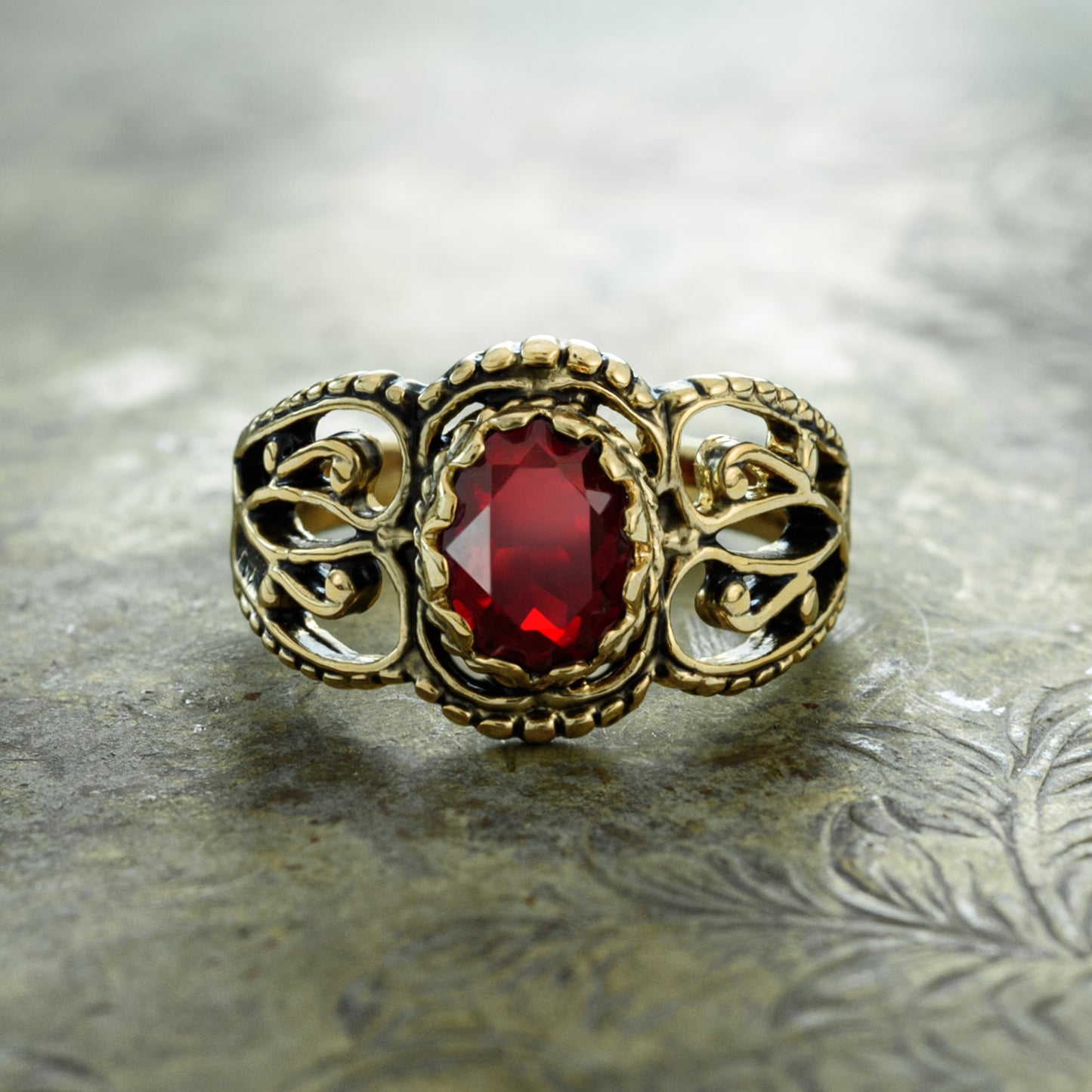 vintage-ruby-Austrian-crystal-filigree-ring-antique-yellow-gold-plated