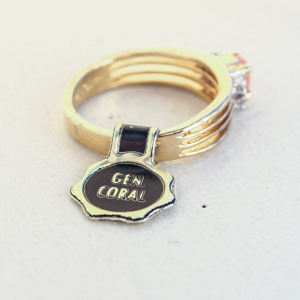 Vintage Jewelry Genuine Stone or Austrian Crystal Ring, Plated in 18kt Electroplated Yellow Gold Made in the USA