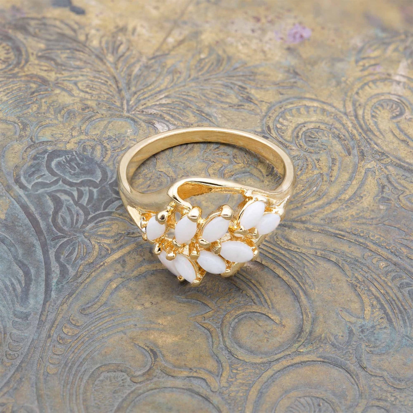 Vintage Ring Genuine Opal Cocktail Ring 18k Gold October Antique Womans Jewelry