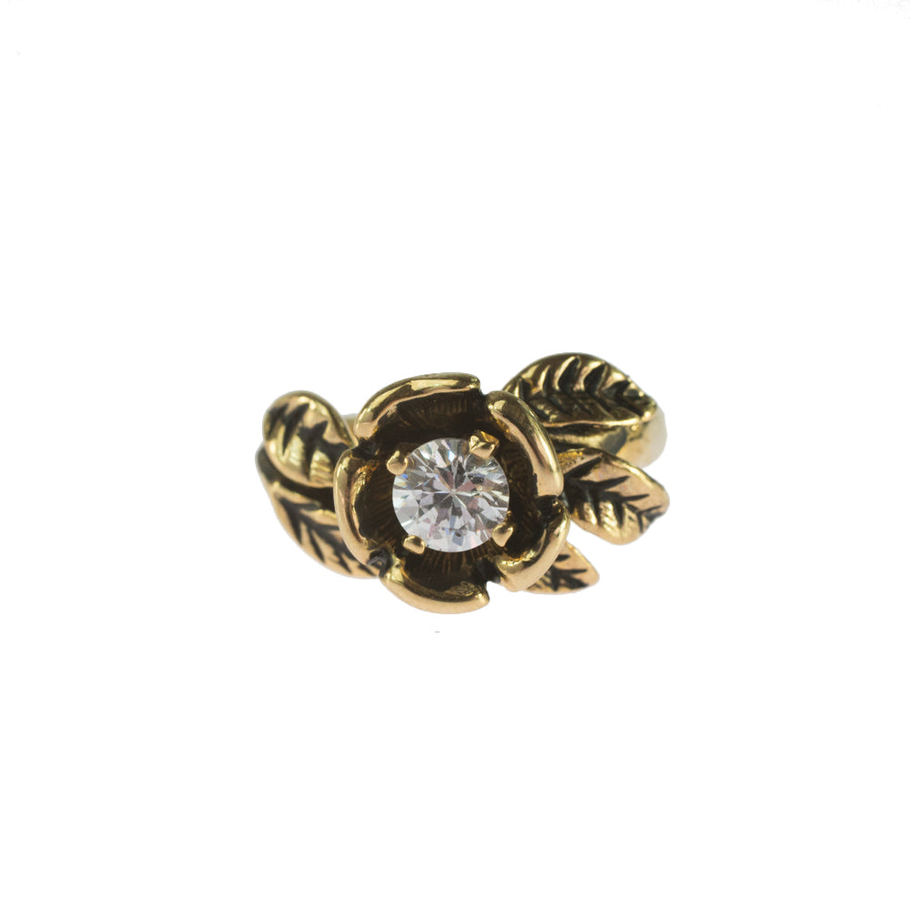 A Vintage Ring 1980's Flower Ring Cubic Zirconia Antique 18k Gold R2920