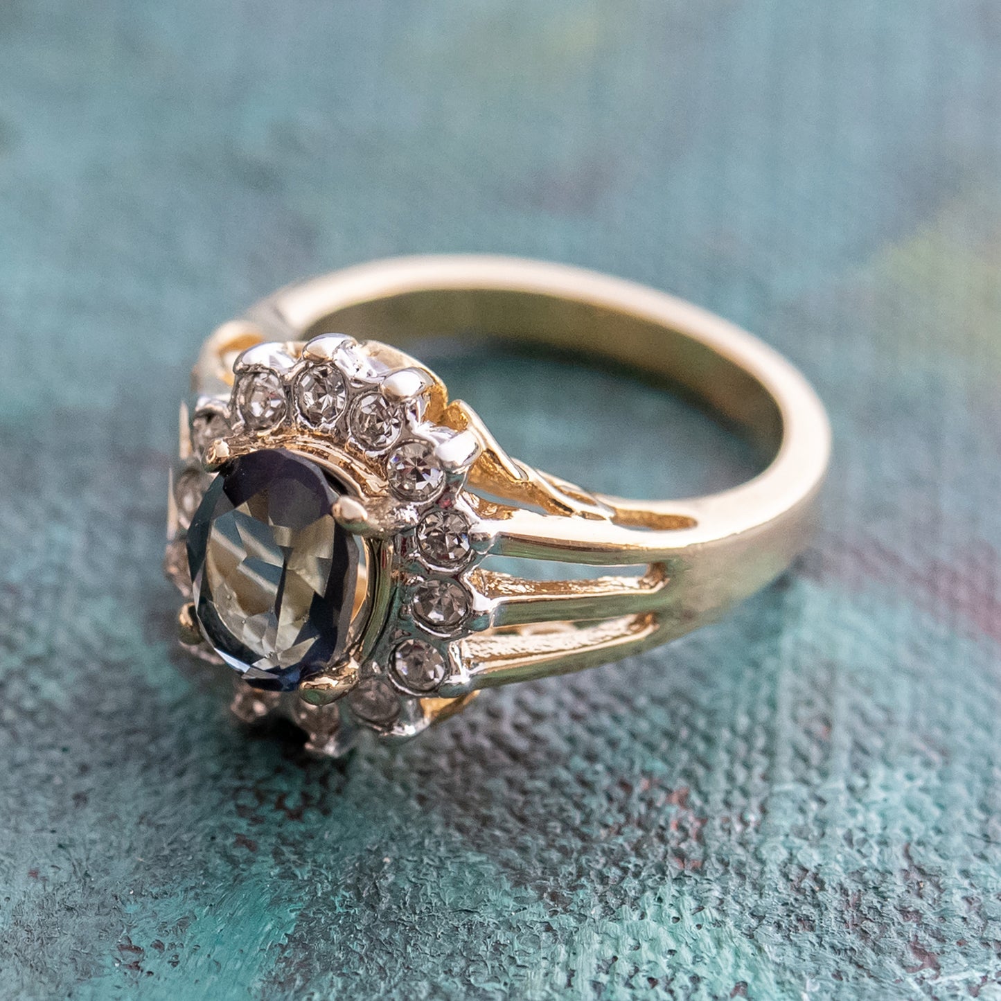 Vintage Jewelry Genuine Stone or Crystal Surrounded by Clear Austrian Crystals Ring Made in the USA