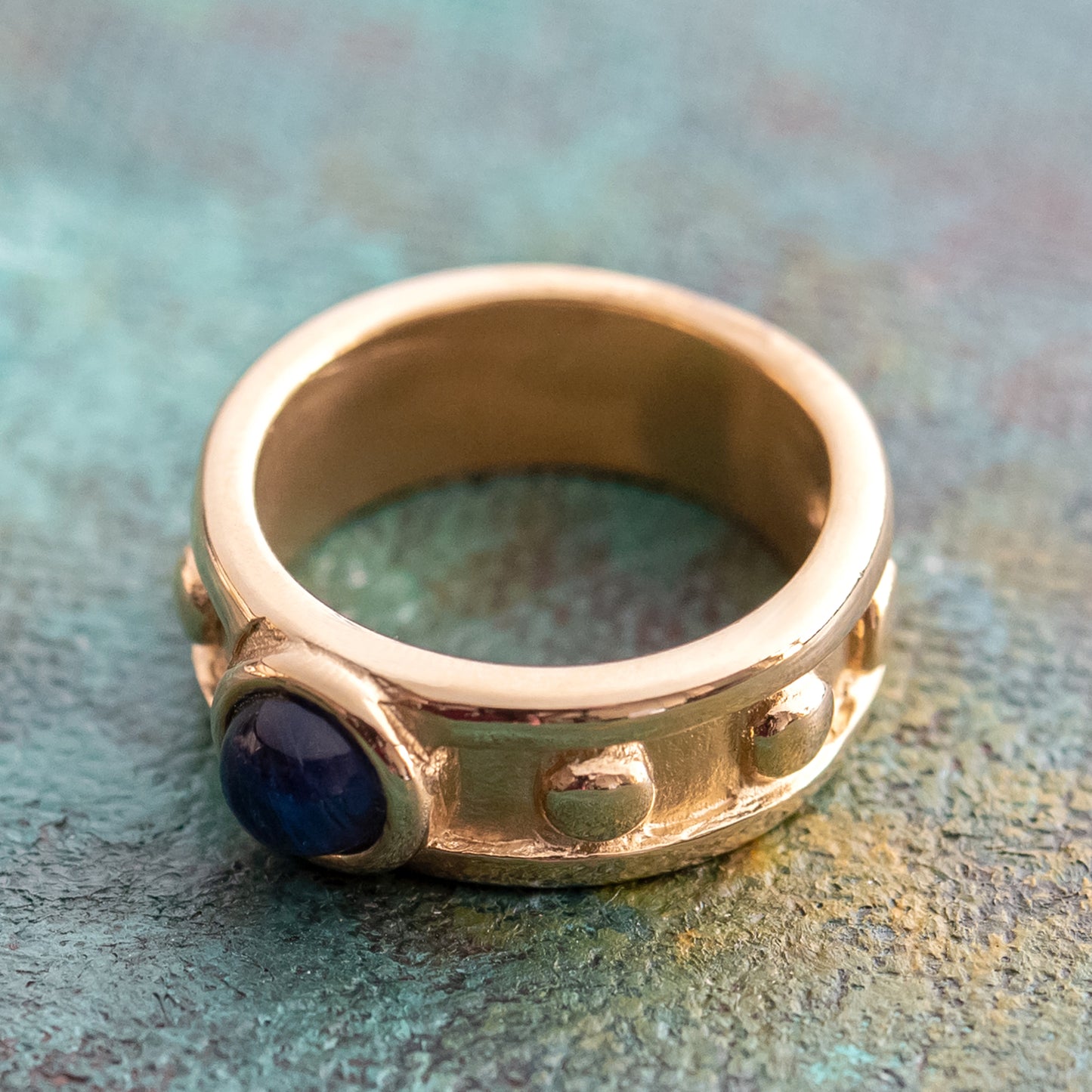 Vintage Ring 1970s Sapphire Cabocon Glass Ring 18k Brushed Gold September Birthstone #R3095