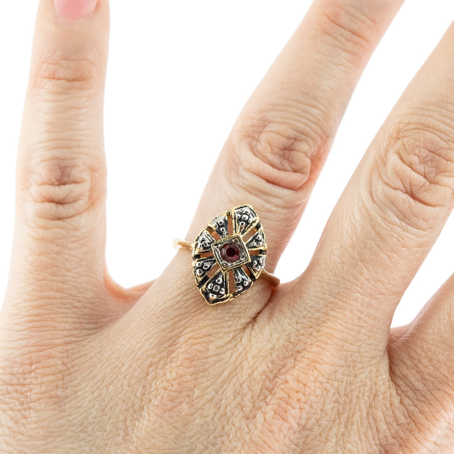 Vintage Jewelry Women's Austrian Crystal Cocktail Ring in 18k White or Yellow Gold Electroplate