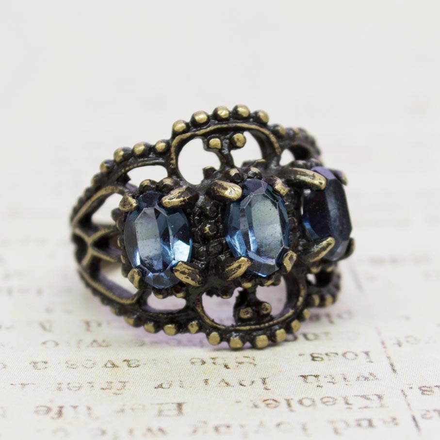 Vintage Ring Austrian Crystal Cocktail Ring Antique 18k Gold Womans Jewelry