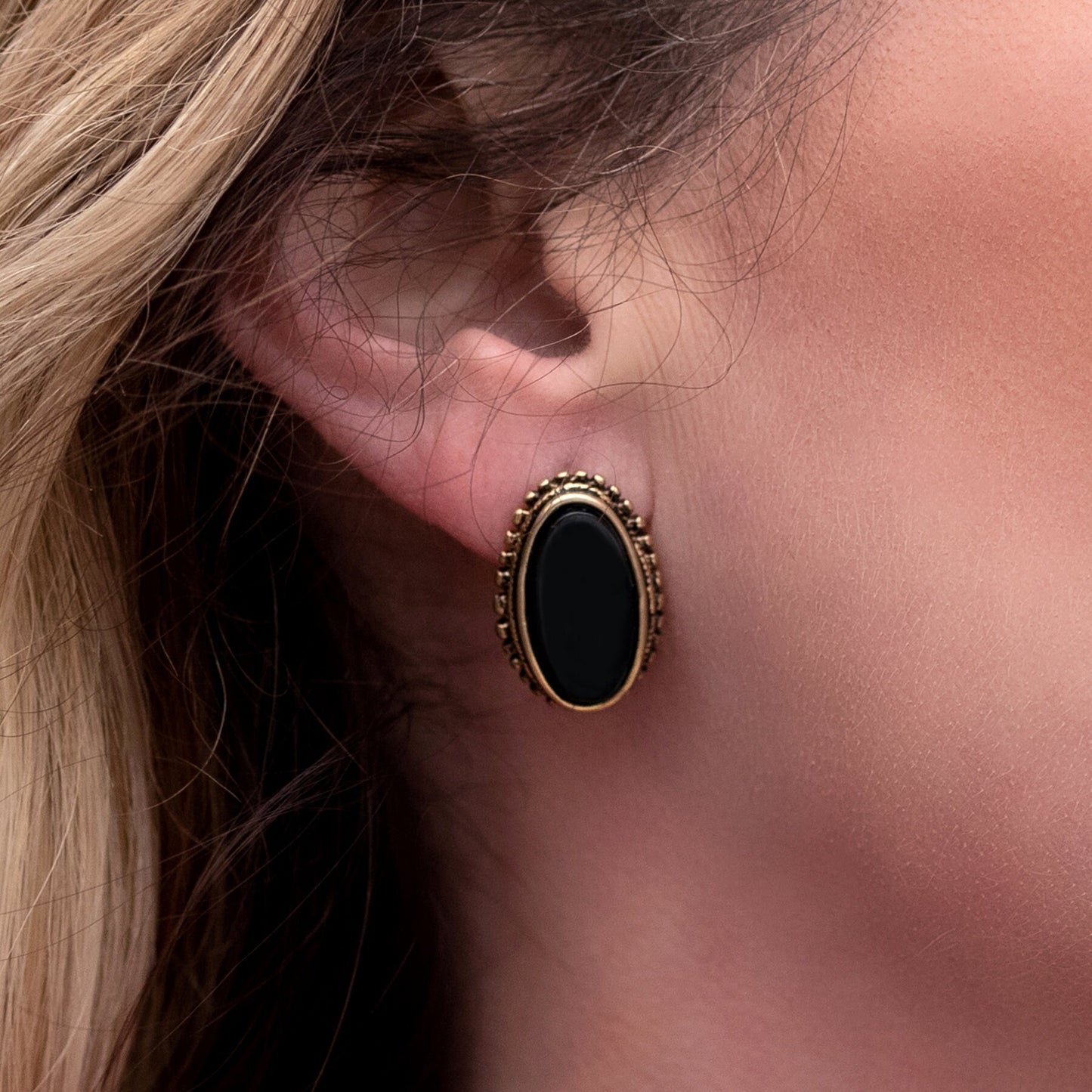 Vintage Earrings Genuine Onyx Stones Antique 18k Gold E268