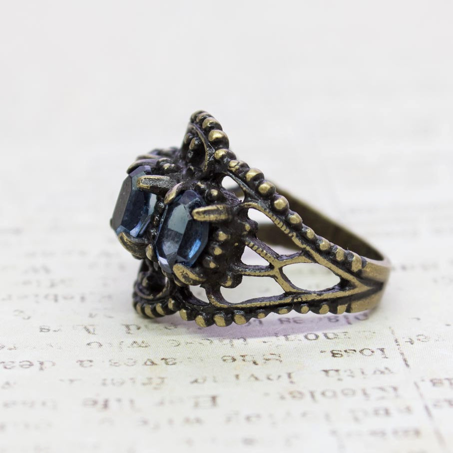 Vintage Ring Austrian Crystal Cocktail Ring Antique 18k Gold Womans Jewelry
