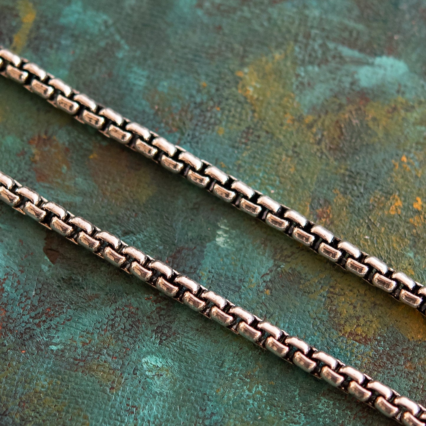 Vintage Oscar de la Renta Long Pendant Necklace 30 Inches Basket Weave Design Size: W