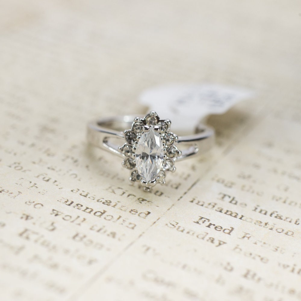 Antique Vintage Ring Clear Swarovski Crystals 18kt White Gold Silver April Birthstone Womans Engagement #R1314 - Limited Stock - Never Worn