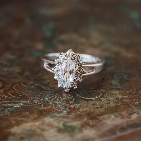 Vintage Ring Austrian Crystal Engagement Antique 18kt White or Yellow Gold Jewelry for Women #R1314