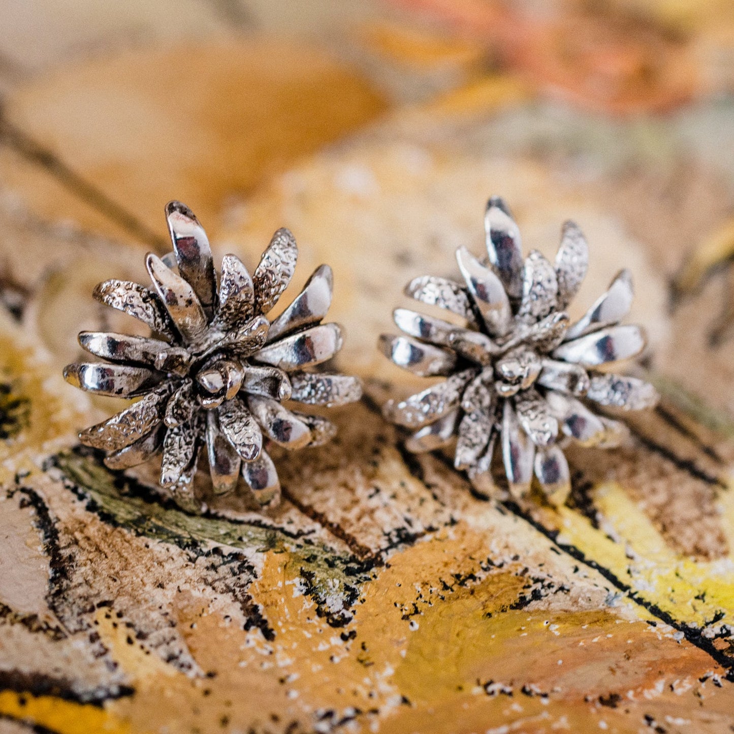 Vintage Earrings Oscar de la Renta Clip Earrings Silver Tone Flower