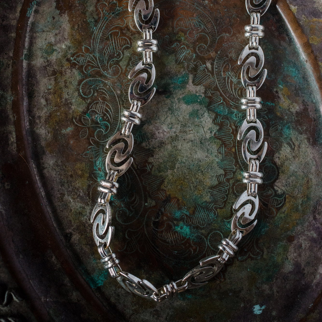 Vintage Oscar de la Renta Signature Logo Necklace White Gold Silver - Limited Stock - Never Worn