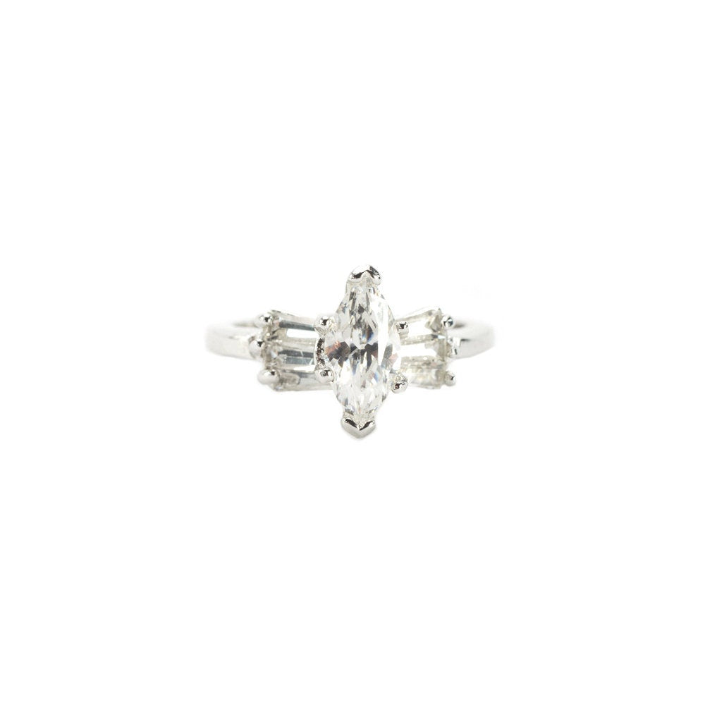 Vintage Ring 1980s 18k White Gold Silver Plated Marquis Shaped Cubic Zirconia Engagement Style Ring #R3078 - Limited Stock - Never Worn