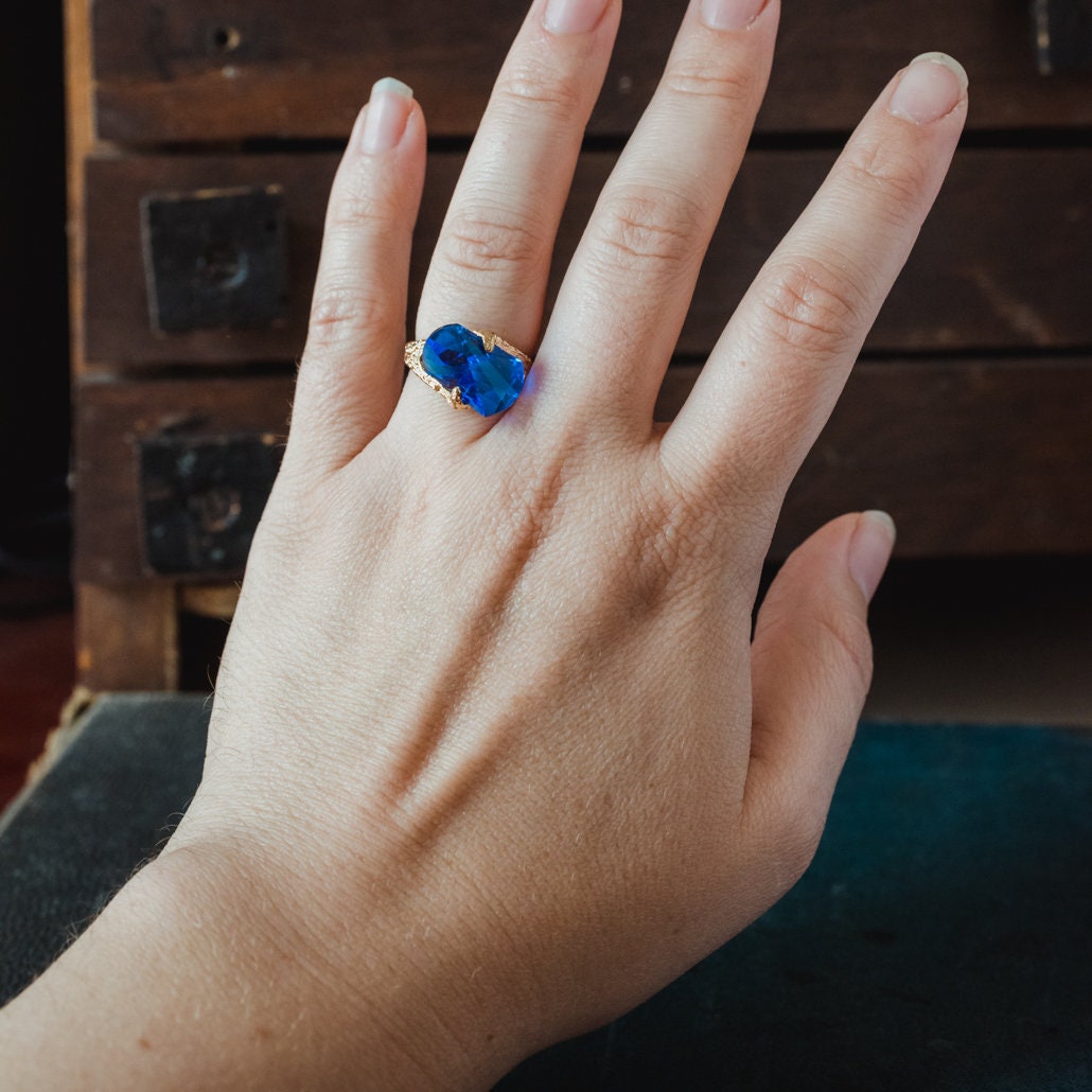 A Vintage Ring Large Sapphire Swarovski Crystal 18k Yellow Gold Electroplated Made in USA #R3029