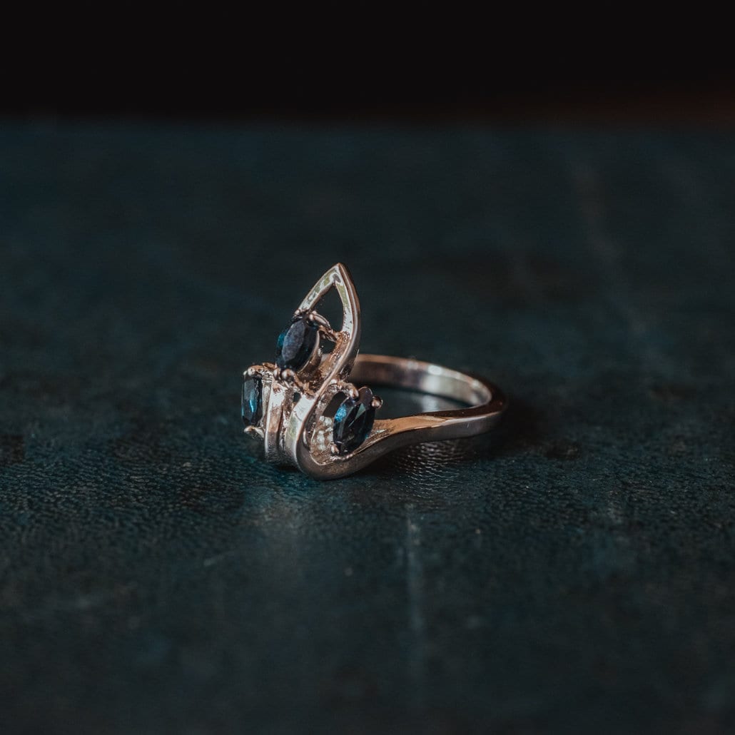 Vintage Ring Sapphire Swarovski Crystals 18k White Gold Silver Antique Womans Jewelry #R794 Size: 8