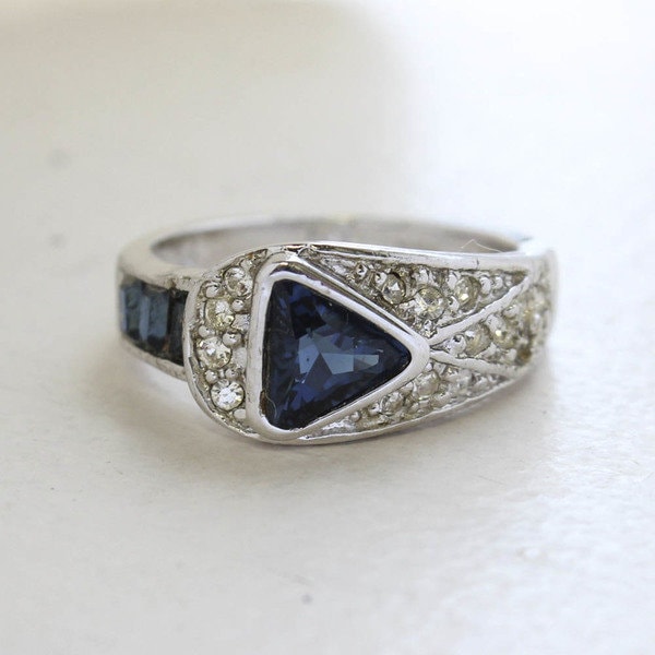 Vintage Ring Pave Trillion Cut Womens Ring Austrian Crystals Birthstone Antique 18k Gold Electroplated Band R2932