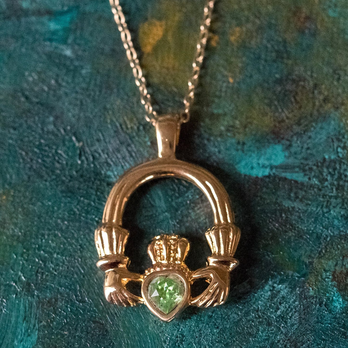 Vintage Claddagh Necklace Peridot Swarovski Heart Crystal Antique 18k Gold Made in the USA N1722