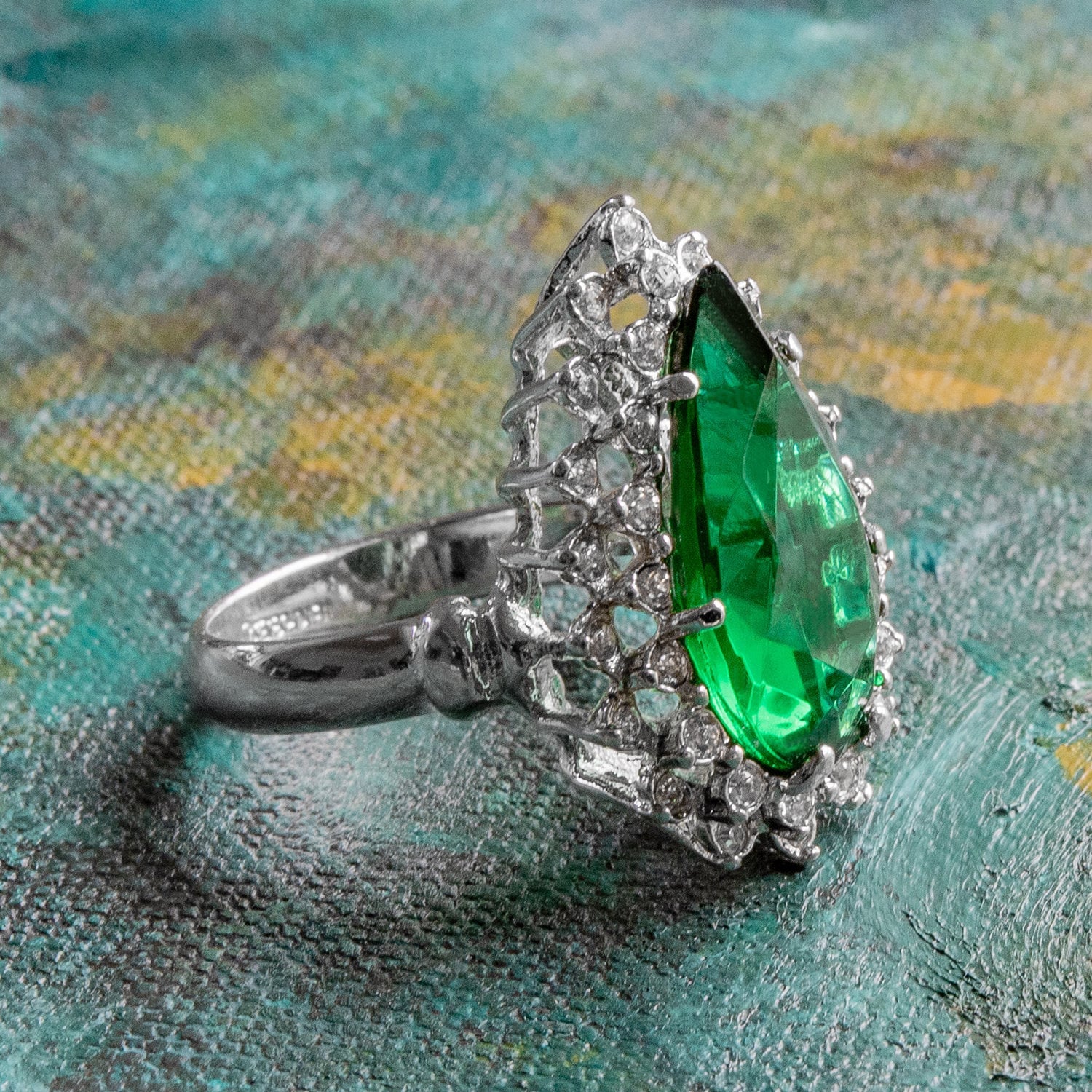 Victorian Style Ring Emerald and Clear Swarovski Crystals 18k White Gold Cocktail Ring Antique Womans #R212 - Limited Stock - Never Worn