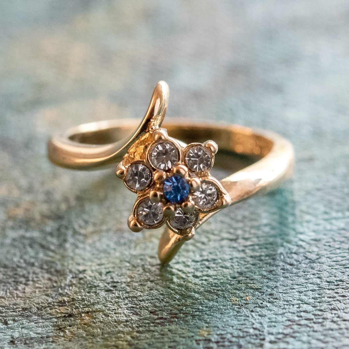 Vintage Ring 1970's Sapphire and Clear Swarovski Crystal Ring 18kt Gold Ring R842 - Limited Stock - Never Worn