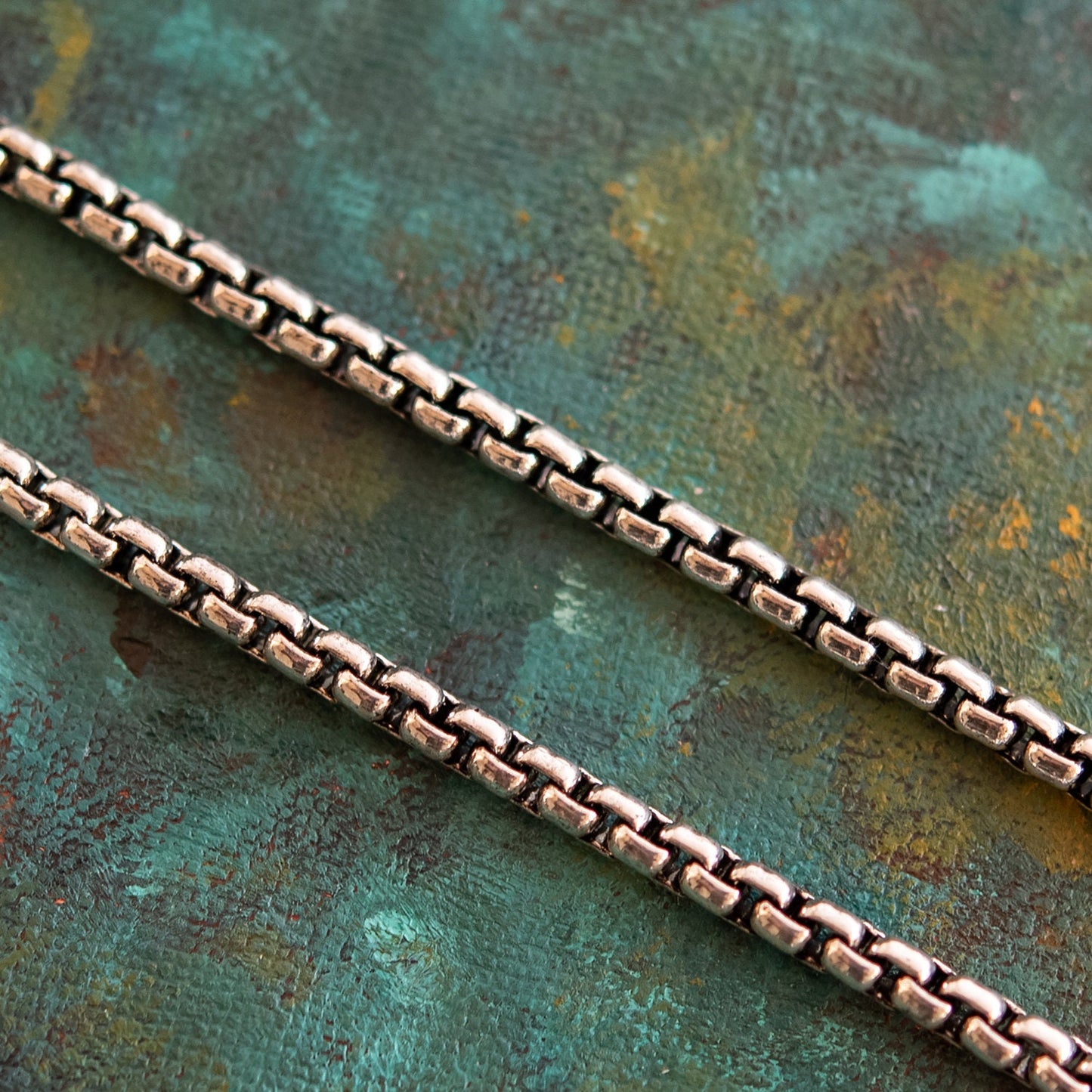 Vintage Designer Oscar de la Renta Long Pendant Antique Necklace 30 Inches Basket Weave Design OSN-LDSK - Limited Stock - Never Worn