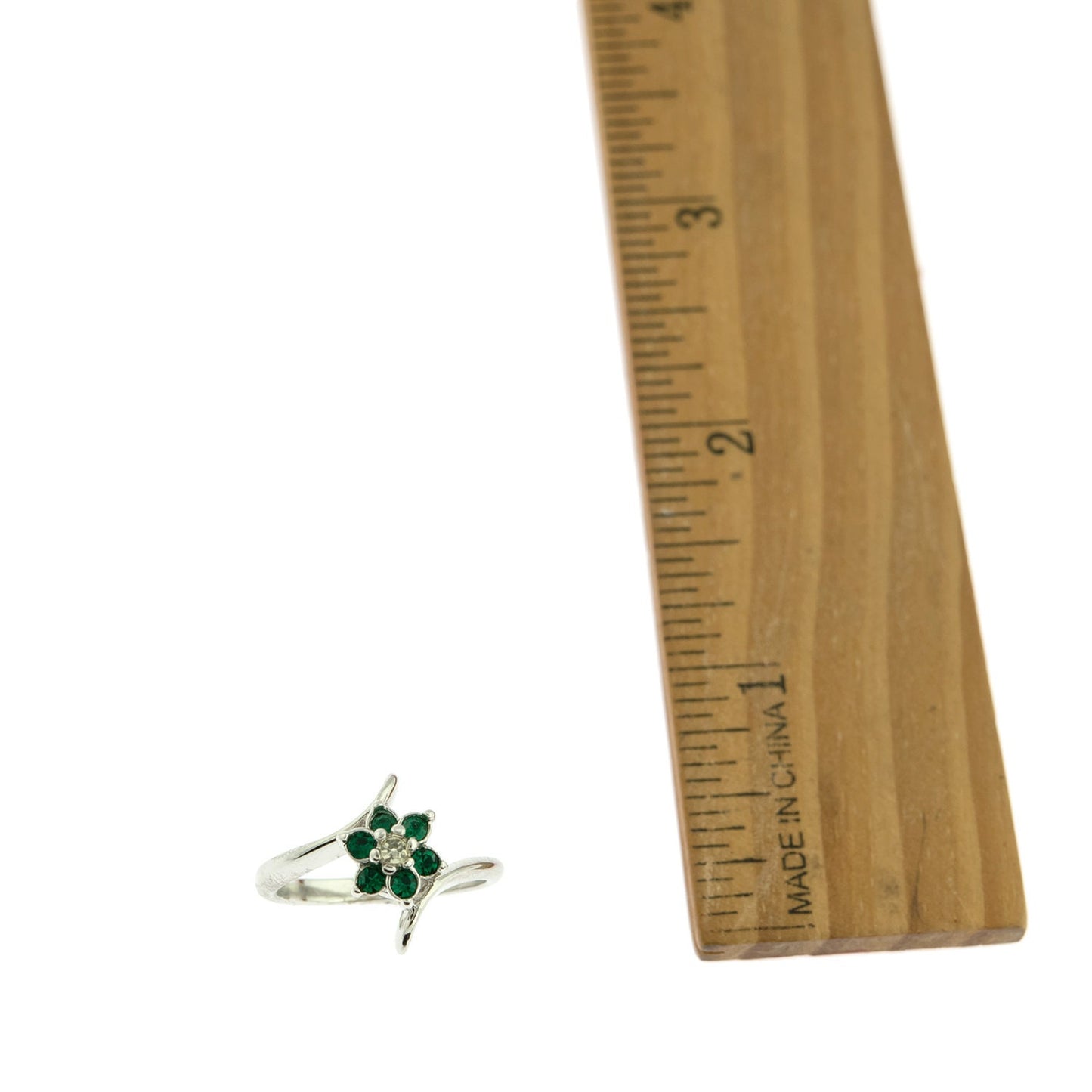 Vintage Ring 1970's Emerald and Swarovski Crystal Ring 18kt White Gold Silver Ring R842 - Limited Stock - Never Worn