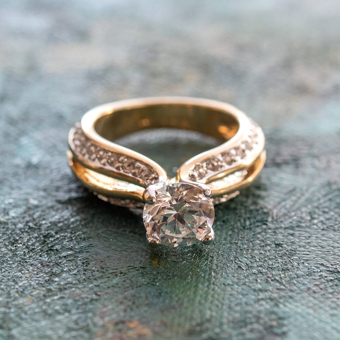 Vintage Ring Clear Cubic Zirconia Solitaire Engagement Style Ring 1ct. Weight 18k Gold Womans Jewelry #R2757-CCZY
