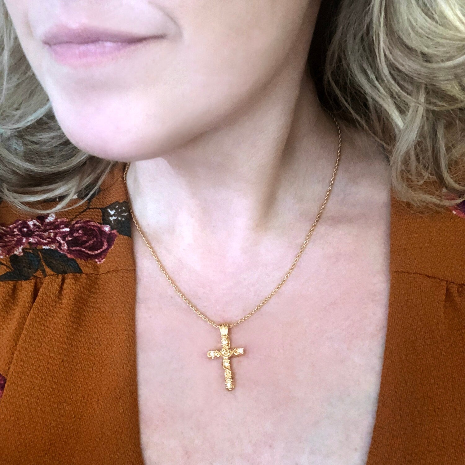 Vintage Cross Pendant with Swarovski Crystals 16in Gold Plated Pendant Necklace Antique Jewlery Womans #N624-Y - Limited Stock - Never Worn