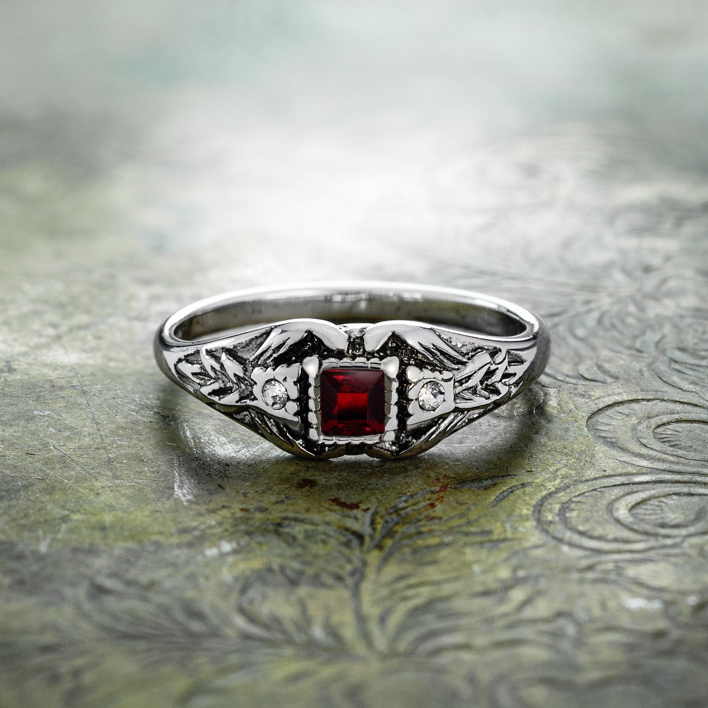 Vintage Ring 1980's Ring Amethyst and Clear Swarovski Crystal 18k Antique Gold Jewelry R1378