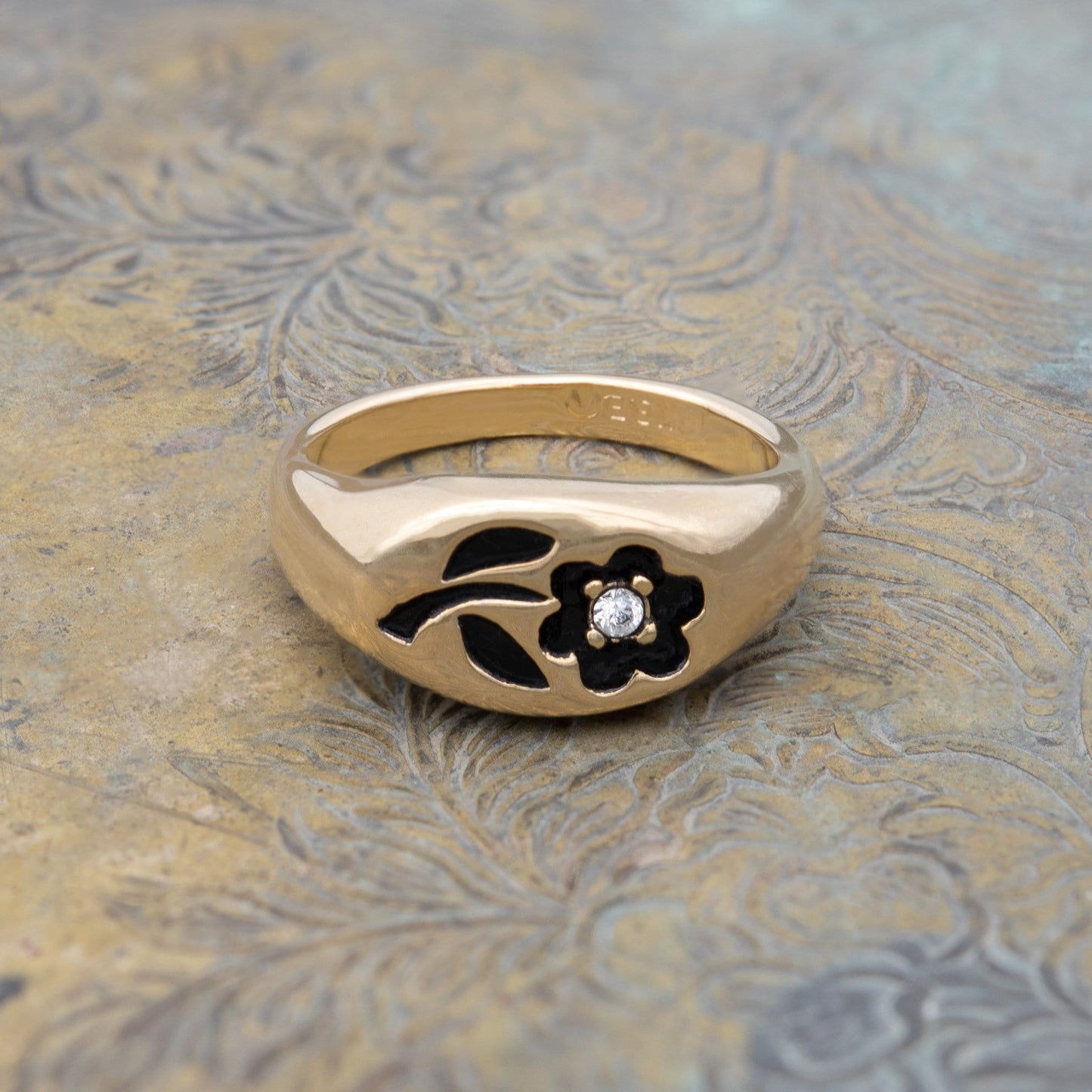 Vintage Ring 1980's Flower Ring Enamel with Clear Cubic Zirconia 18k Gold Antique Womans Jewelry Rings R856-FCY Size: 5