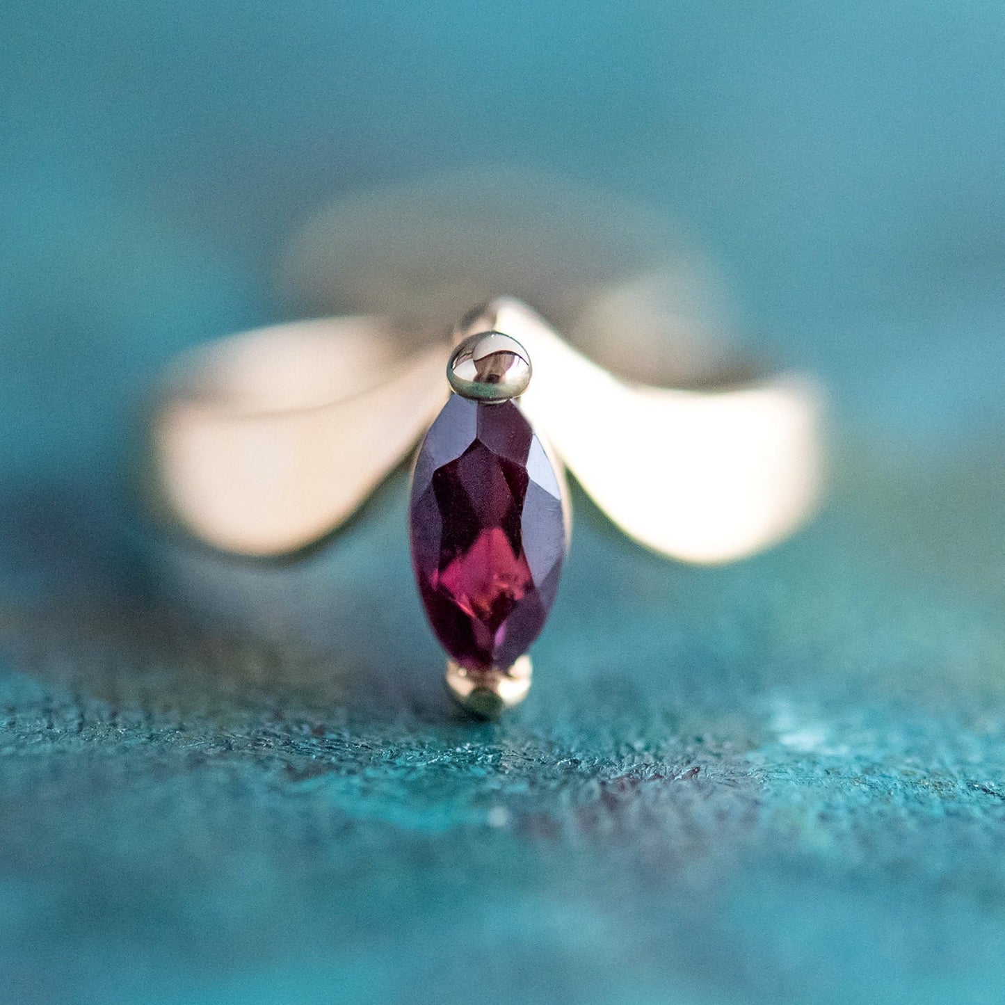 A Vintage Ring 1970s Genuine Garnet 18k Gold Birthstone Ring Antique Jewelry for Women #R2892
