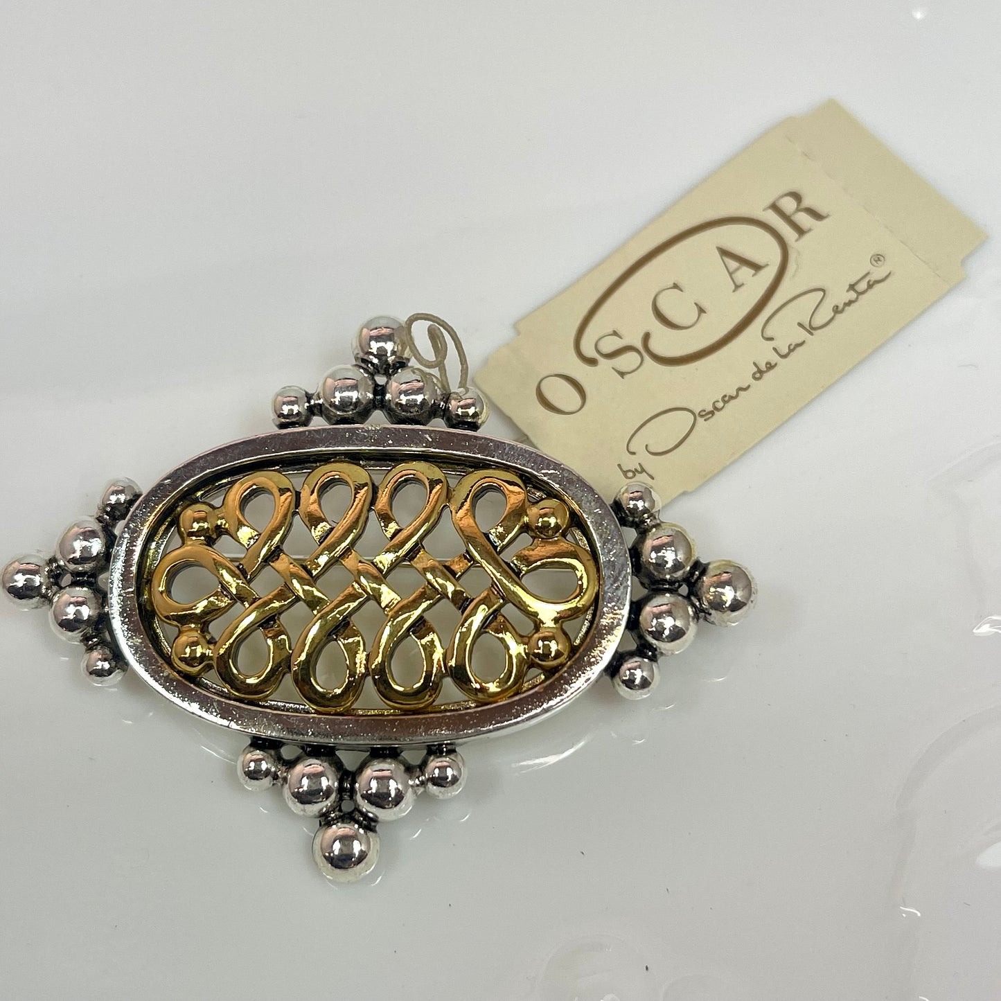 Oscar de la Renta Vintage Pin Brooch Antique Handmade Designer Gold Brooch for Women Ornate