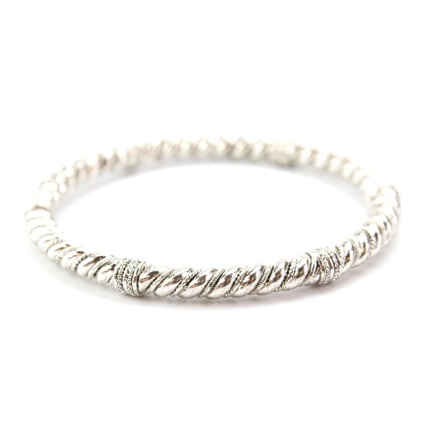 Vintage Oscar De La Renta Textured Antique Silver Tone Bangle Womans Designer Jewelry