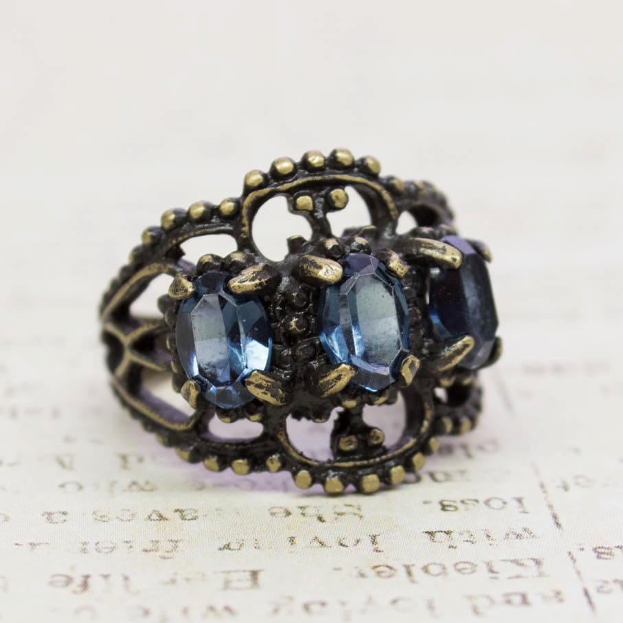 Vintage Ring Austrian Crystal Cocktail Ring Antique 18k Gold Womans Jewelry