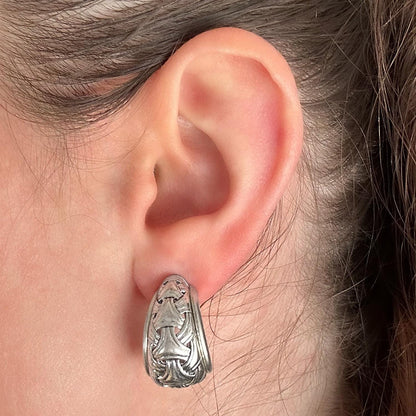 Womens Vintage Oscar de la Renta Clip Earrings Weave Design Silver Jewelry Hoop Earring Handmade Antique Made in USA Antique Designer