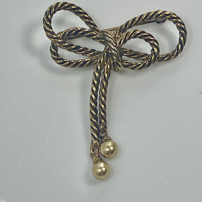 Oscar de la Renta Vintage Brooch Pin Twisted Rope Bow with Pearls Antiqued Yellow Gold Plated Women's Designer Lapel Pin
