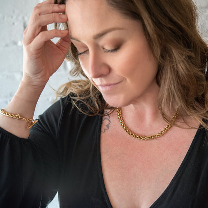 Vintage Oscar De La Renta 16" Inch Brushed Gold Tone Chain Necklace