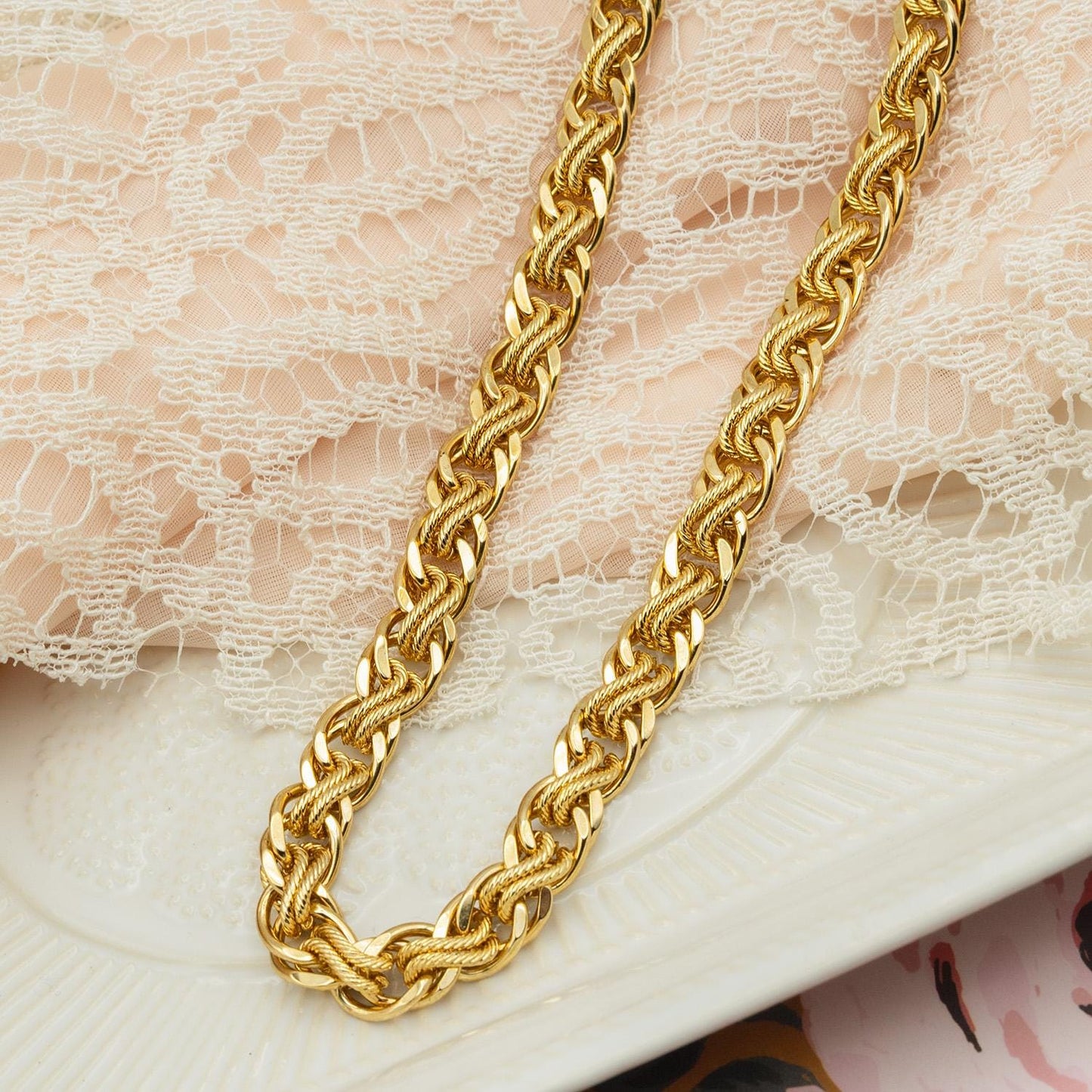 Vintage Oscar de la Renta Necklace Gold Plated Heavy Rope Chain Designer Antique Style Jewelry Bulky for Women Statement Chains Womens