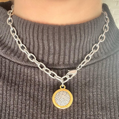 Vintage Oscar De La Renta Gold and Silver 16" Inch Pendant Reversable Necklace Basket Weave Designer Oscar Logo for Women Girls Necklaces